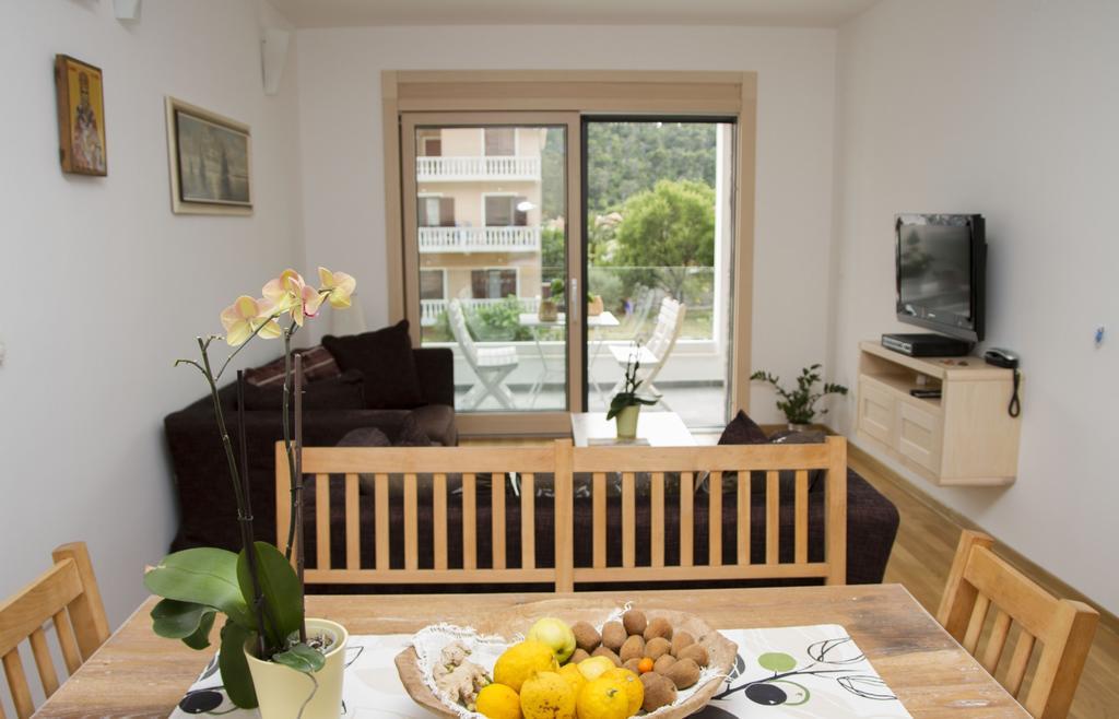 Apartments Brezanin Sutomore Exterior photo